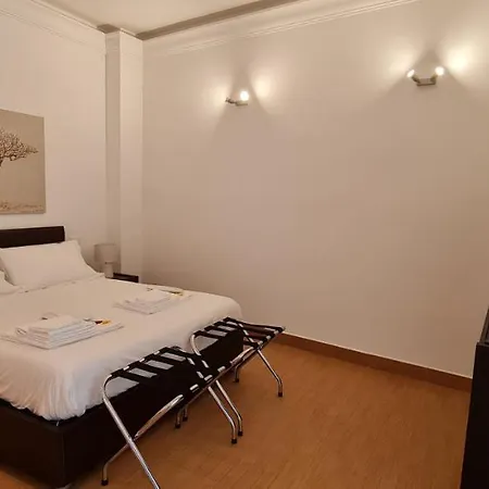 Di Fresco Luxury Suites